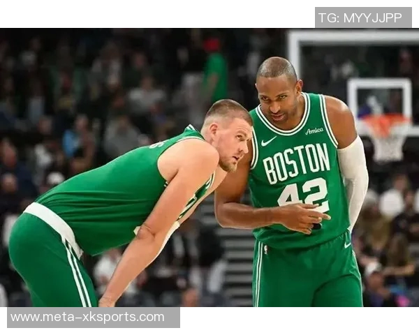 绿军感恩霍福德的奉献与领导力你是我们心中的英雄 绿军感恩霍福德的奉献与领导力你是我们心中的英雄