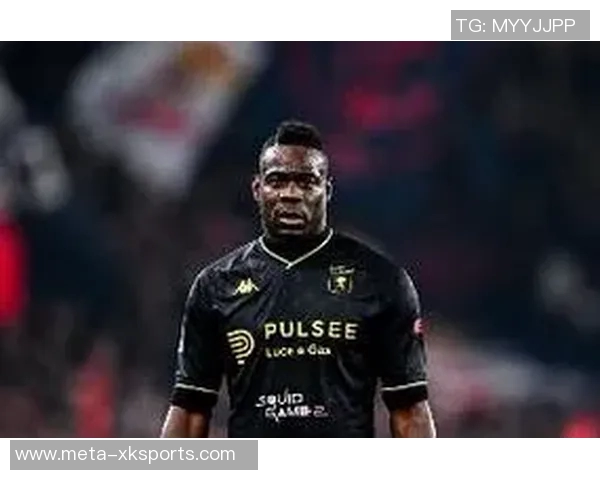 巴洛特利为保持竞技状态加盟第五级别球队进行训练 巴洛特利为保持竞技状态加盟第五级别球队进行训练